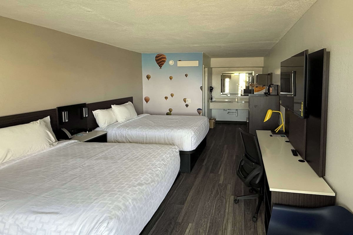 Desk, free WiFi, bed sheets