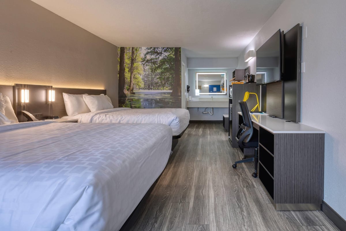 Standard Room, 2 Queen Beds, Non Smoking | Desk, free WiFi, bed sheets