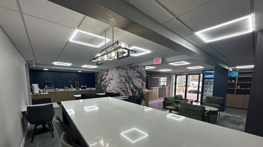 Clarion Pointe Decatur Downtown