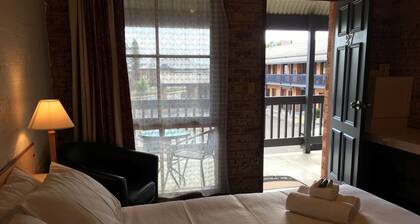 Bega Downs Motor Inn