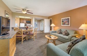 Condo, 1 Bedroom, Kitchen | Living room