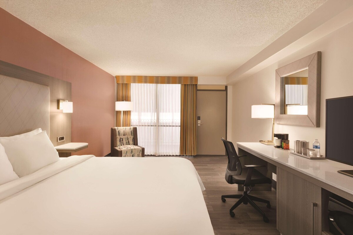 Premium bedding, desk, soundproofing, iron/ironing board