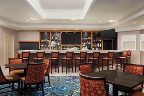 Serves lunch, dinner, and brunch - Radisson Hotel Lenexa Overland Park (Lenexa)