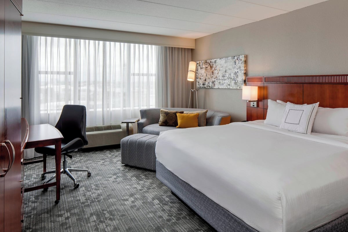In-room safe, desk, laptop workspace, blackout curtains