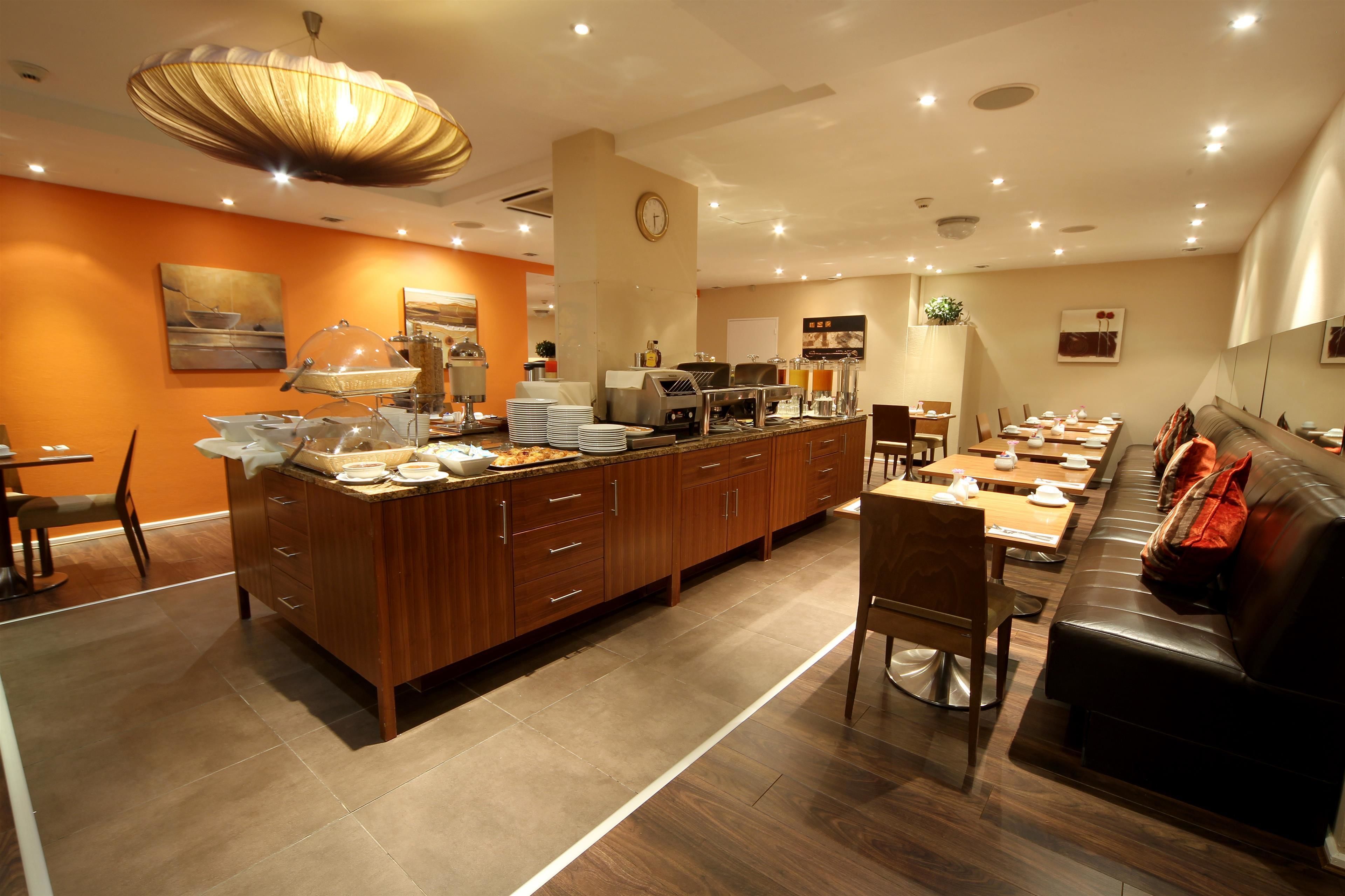 daily full breakfast (eur 22 per person)