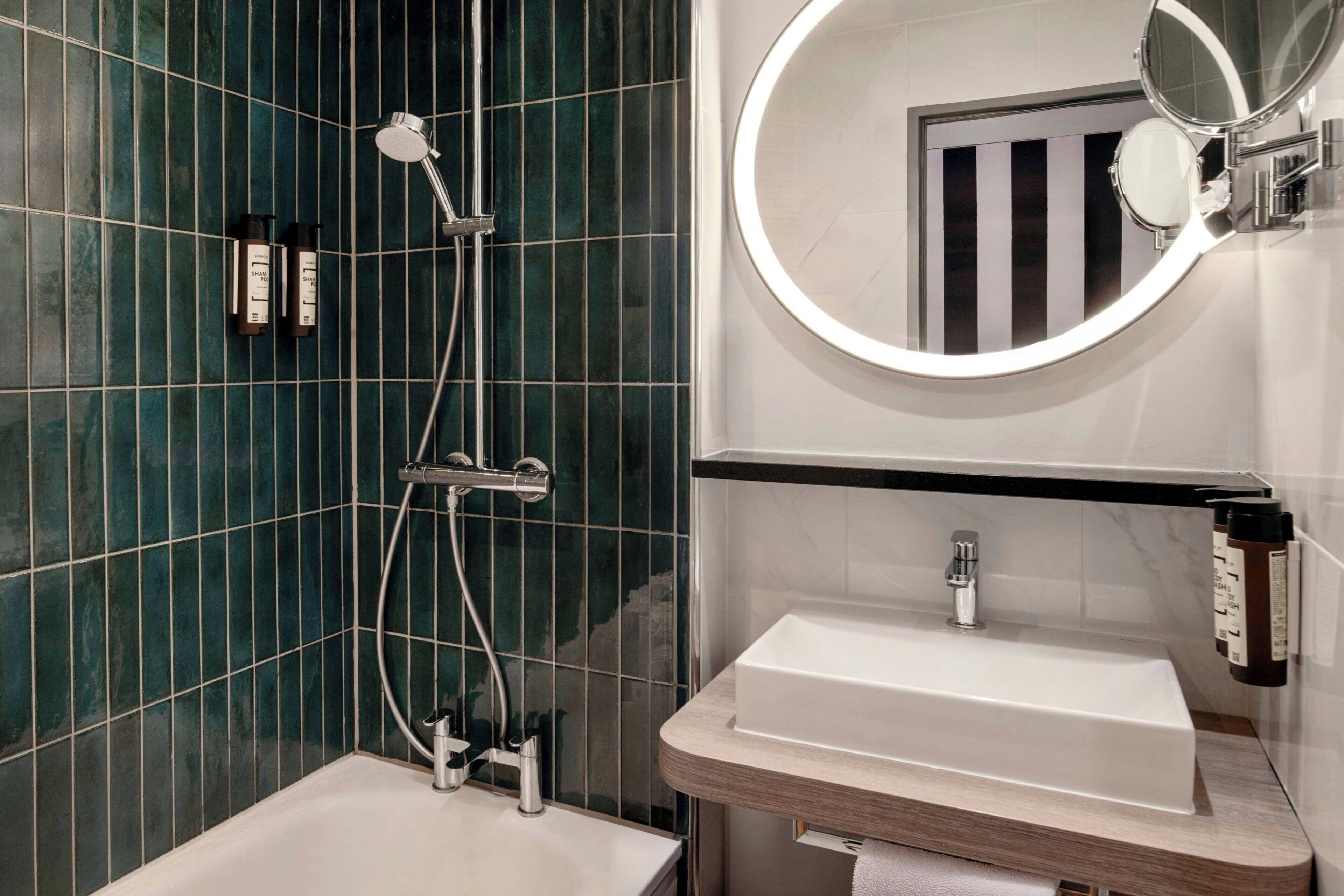 Photo - Gresham Belson Hotel