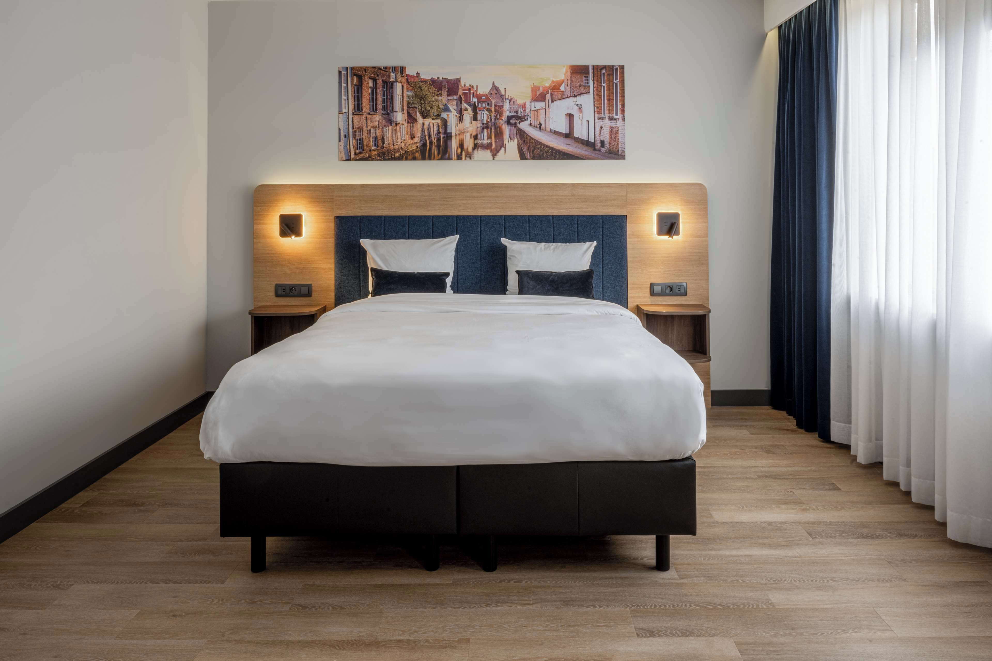 1 bedroom, premium bedding, in-room safe, desk