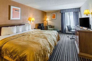 Habitación estándar, 1 cama de matrimonio grande, no fumadores | Tabla de planchar con plancha, wifi gratis, ropa de cama