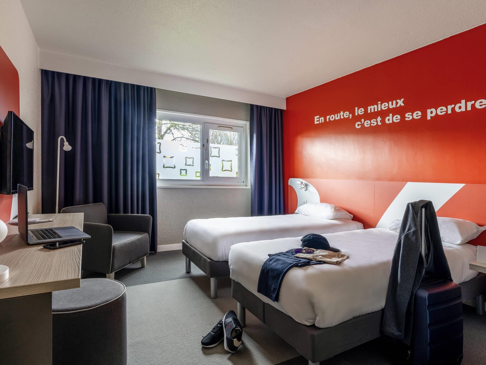 Standard Room, 2 Twin Beds | In-room safe, desk, soundproofing, iron/ironing board