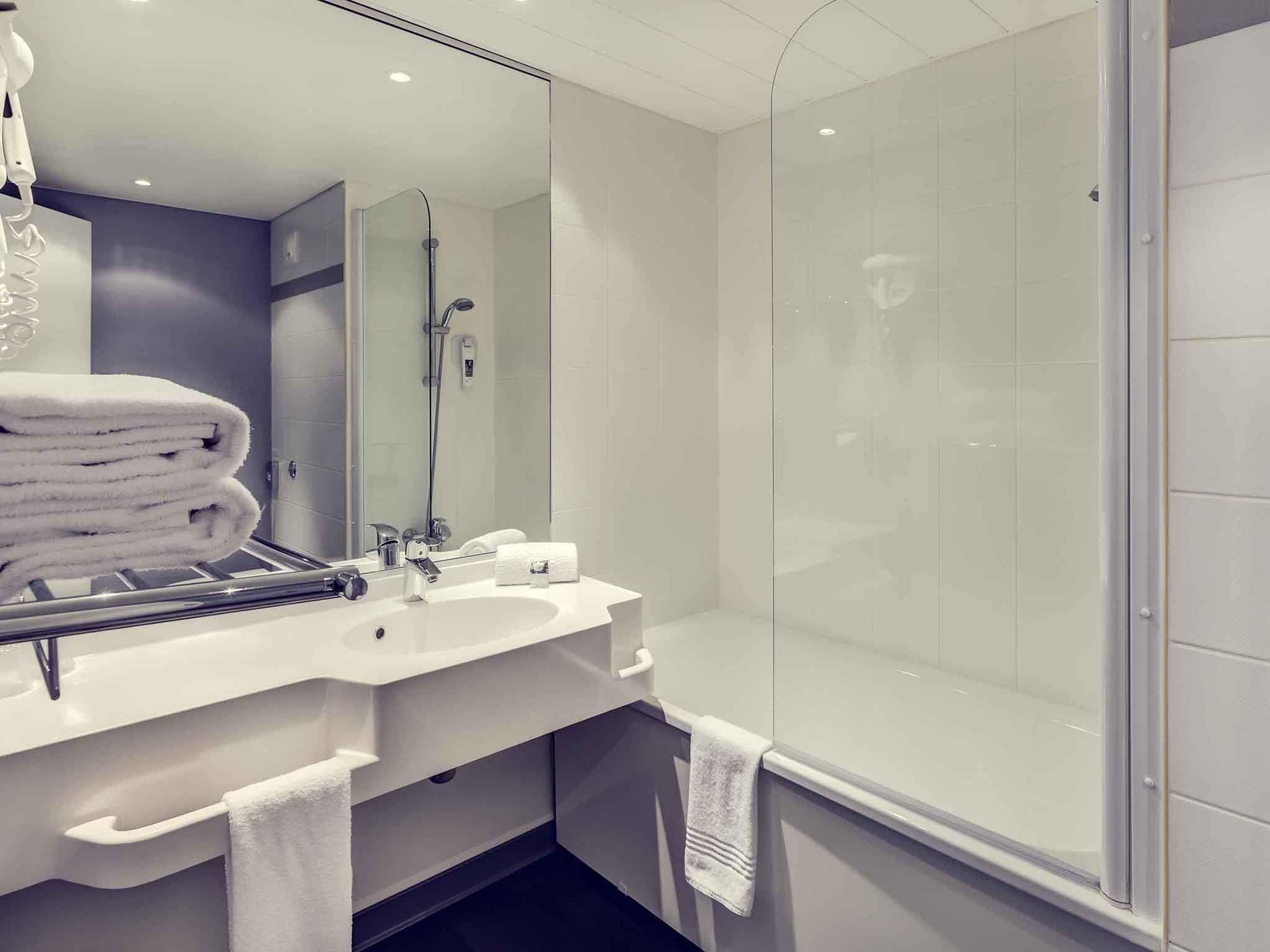 in-room safe, desk, soundproofing, iron/ironing board