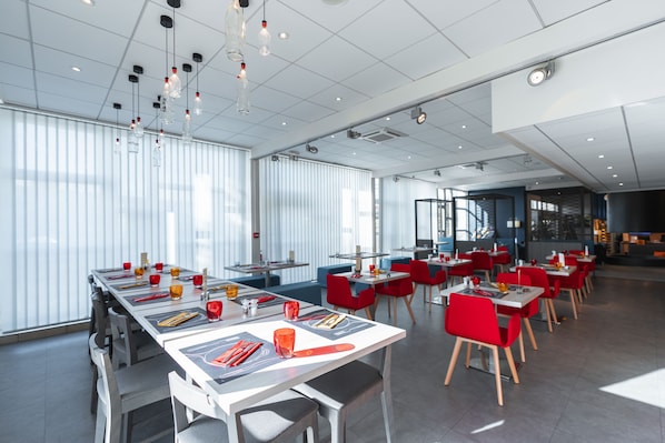 Dîner et souper servis sur place