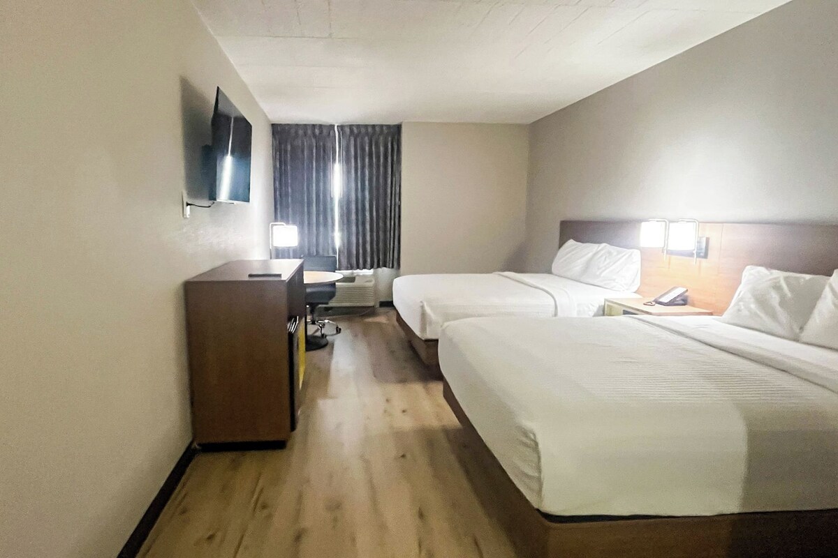 In-room safe, iron/ironing board, cribs (free), WiFi (free)