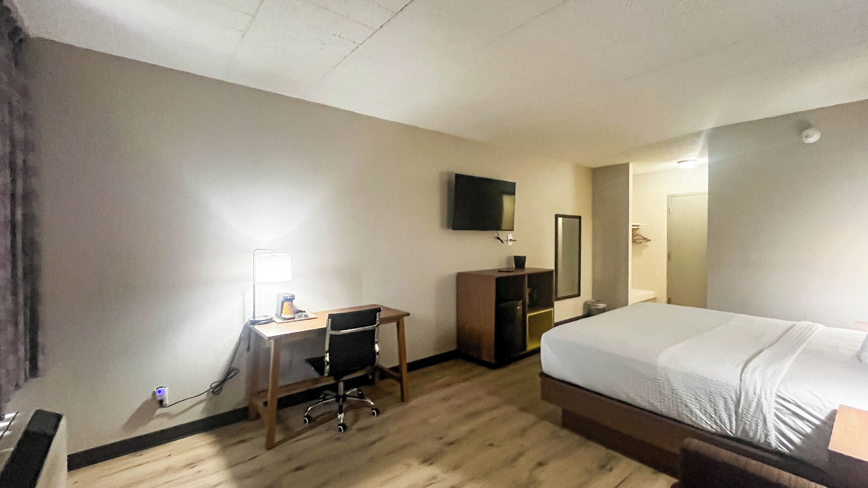 In-room safe, iron/ironing board, free cribs/infant beds, rollaway beds