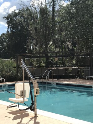 Piscine extérieure