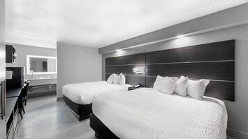Suite, Multiple Beds, Non Smoking