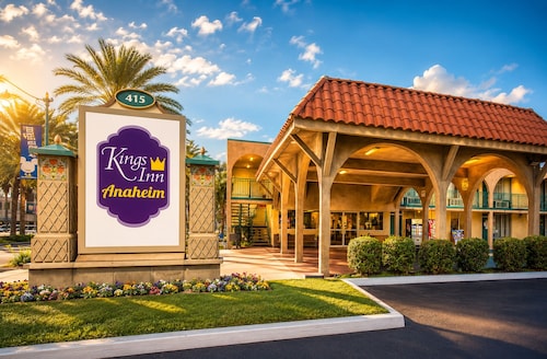 Kings Inn Anaheim at the Park & Convention Center