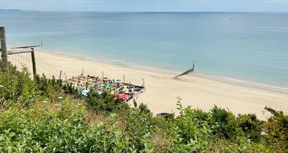 Bournemouth Carlton Hotel by Belvilla