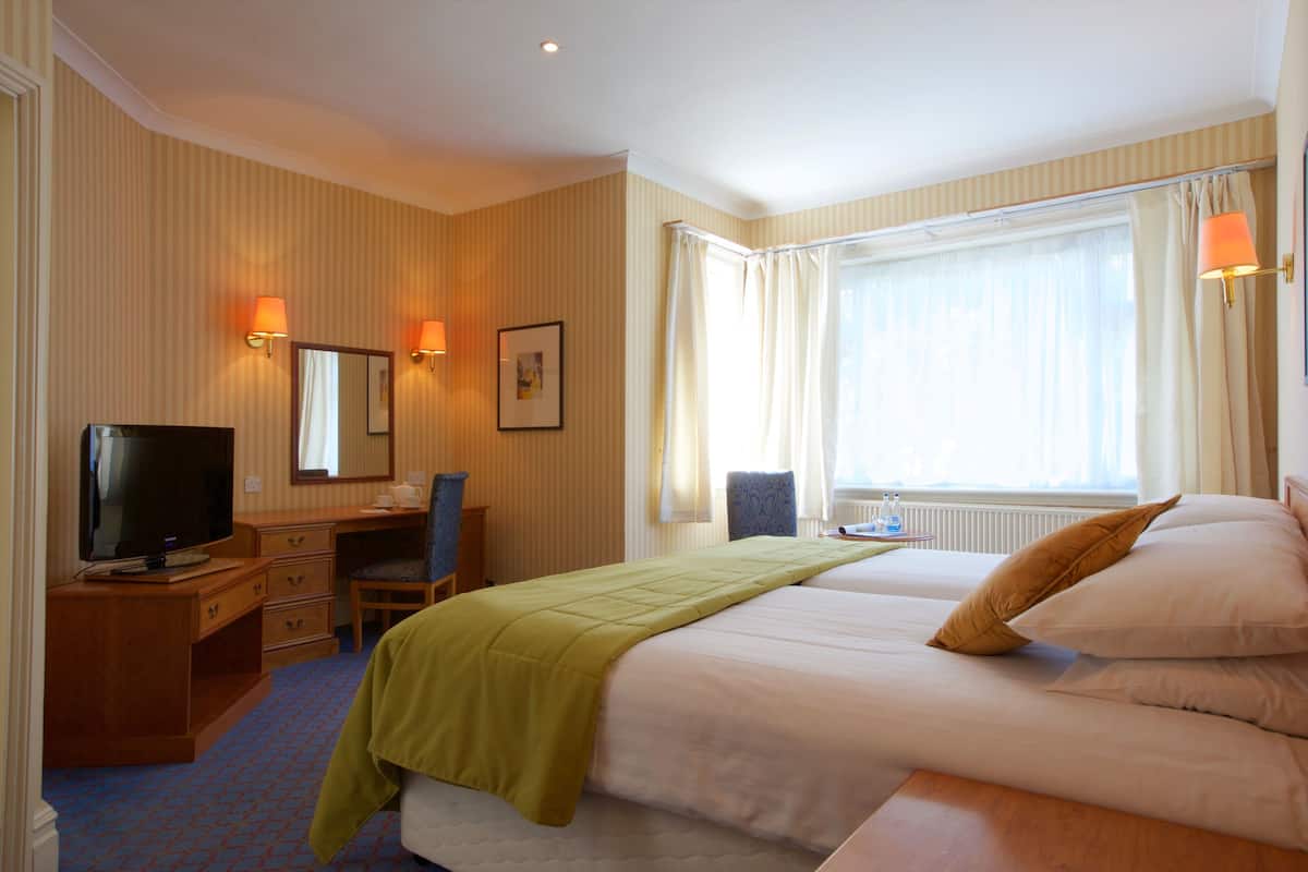 Desk, iron/ironing board, free WiFi, bed sheets