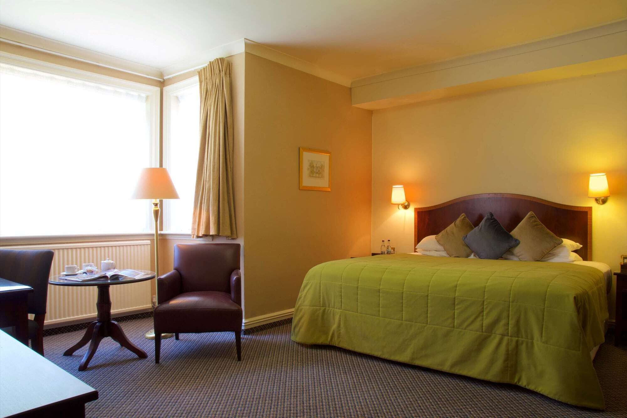 Deluxe Double Studio with Balcony | Desk, iron/ironing board, free WiFi, bed sheets