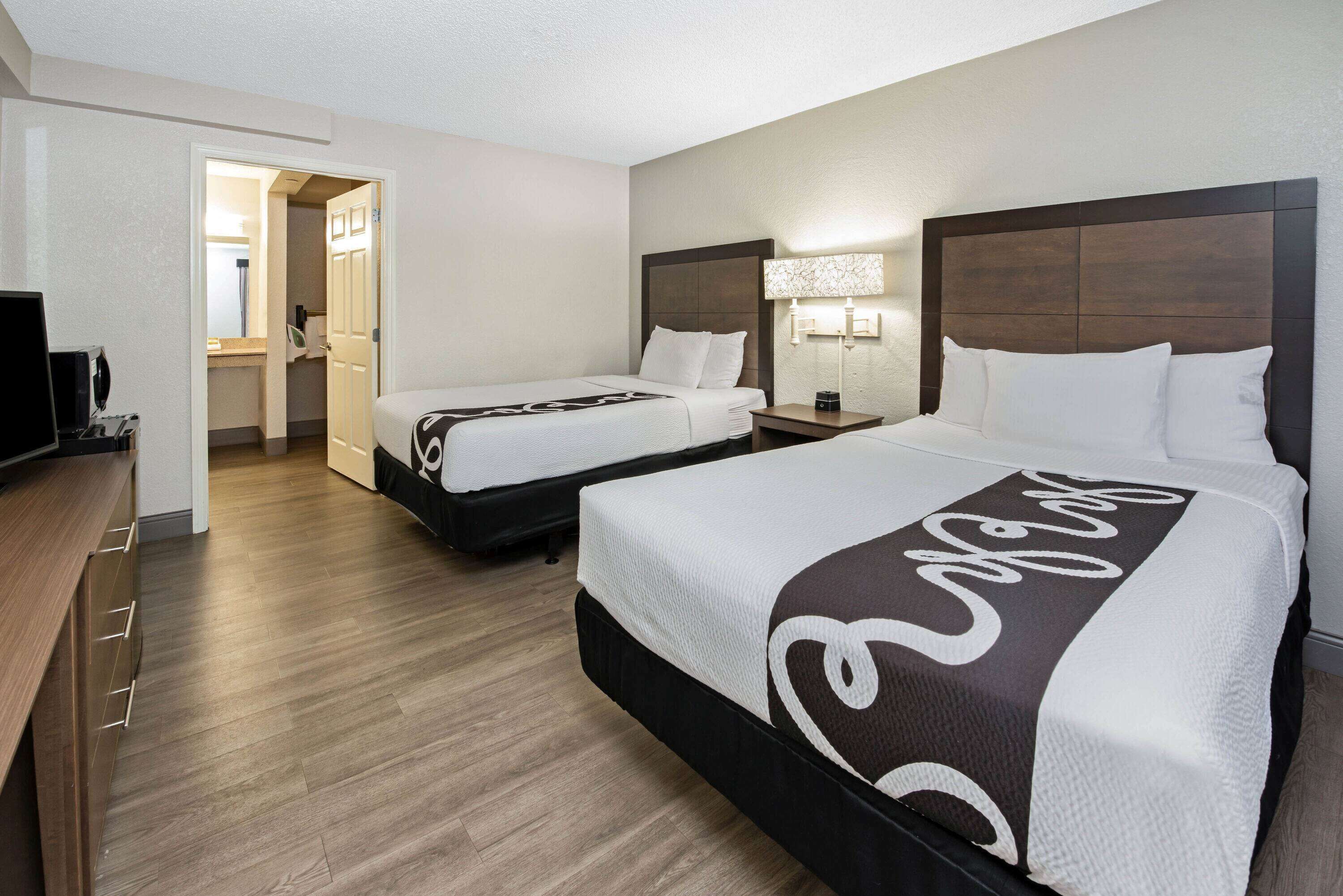 room, 2 double beds, accessible, non smoking (bathtub w/ grab bars) | premium bedding, down duvets, desk, laptop workspace