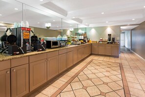 Free daily continental breakfast