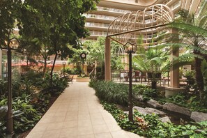 Lobby - Embassy Suites Hotel Birmingham (Birmingham)