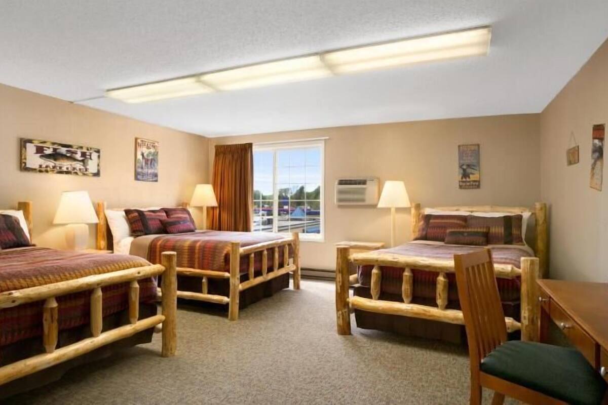 Individually furnished, desk, laptop workspace, blackout drapes