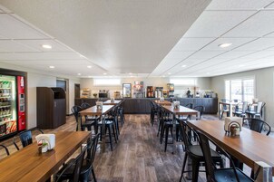 Desayuno completo incluido todos los días 