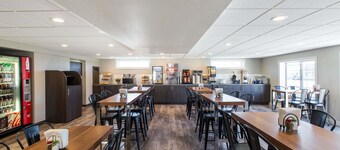 Days Inn by Wyndham Pierre