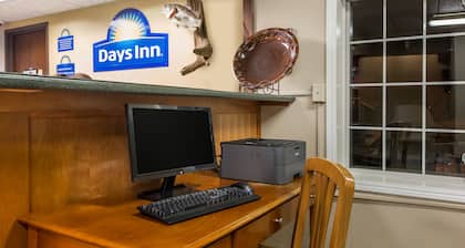 Days Inn by Wyndham Pierre