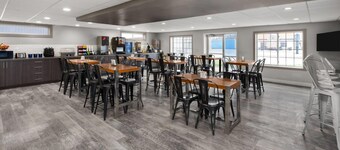 Days Inn by Wyndham Pierre
