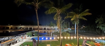 Pine Tree Motel