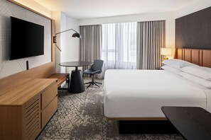 1 bedroom, premium bedding, in-room safe, desk