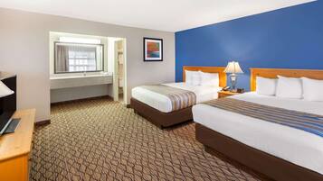 Standard Studio Suite, 2 Queen Beds and Sofa Bed, Courtyard View | Desk, iron/ironing board, free cribs/infant beds, free WiFi