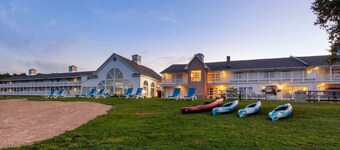 Baymont by Wyndham St. Ignace Lakefront