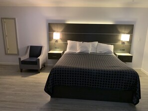 Deluxe Single Room, 1 King Bed - Mirage Inn and Suites (San Francisco)