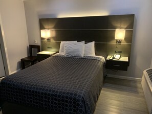 Standard Room, 1 Queen Bed | Desk, iron/ironing board, free WiFi, bed sheets