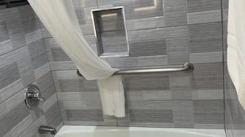 Shower kamar mandi