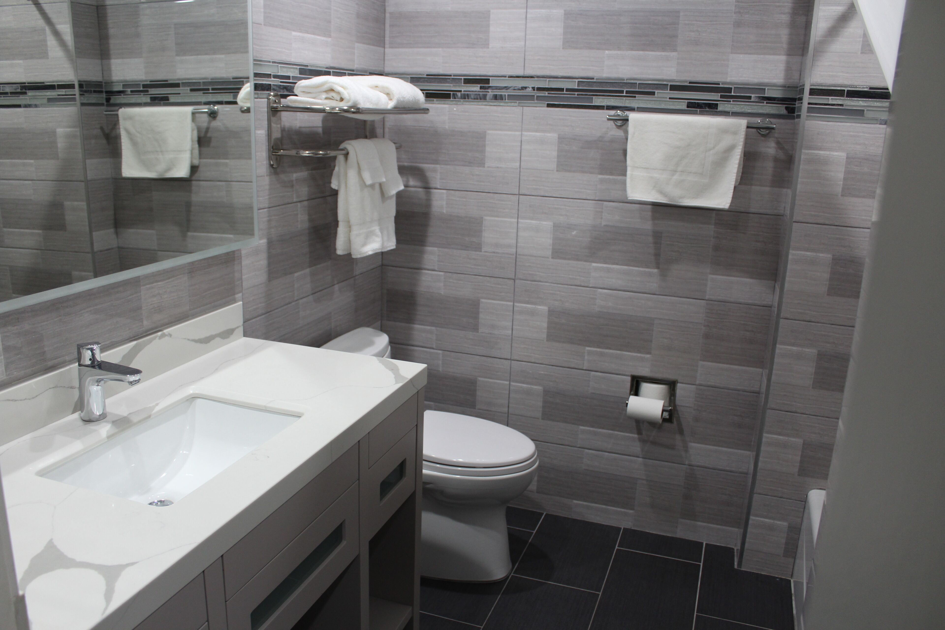 Foto - Mirage Inn & Suites