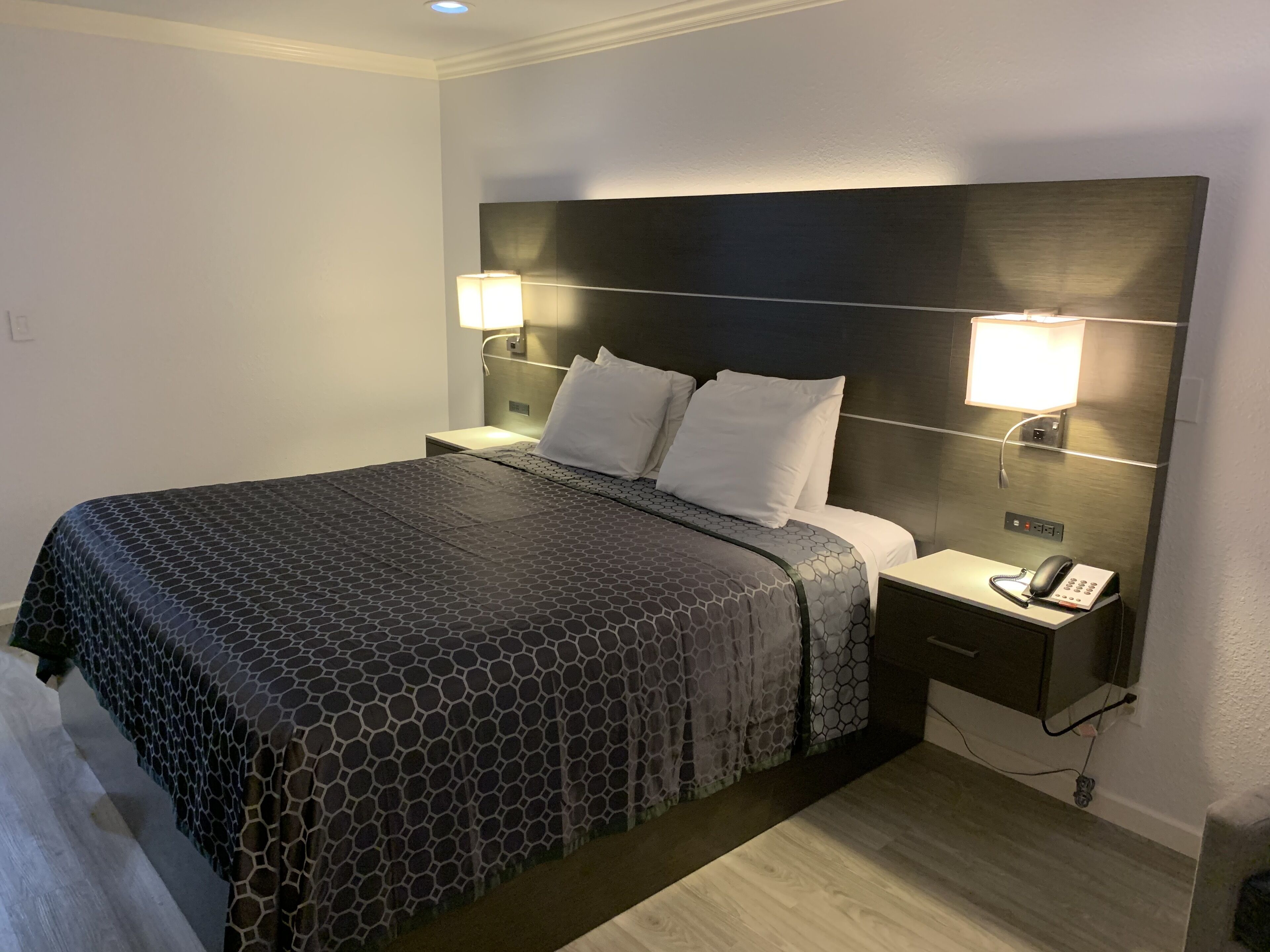 Foto - Mirage Inn & Suites