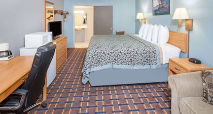Days Inn by Wyndham Farmer City
