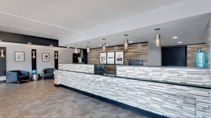 Travelodge by Wyndham College Park