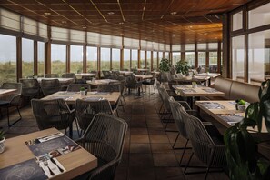 Dagelijks ontbijtbuffet (EUR 22 per persoon)