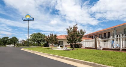 Days Inn by Wyndham Augusta Wheeler Road