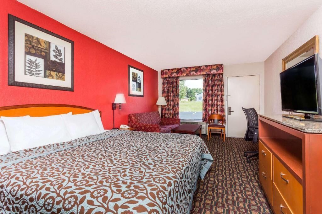 In-room safe, free cots/infant beds, free WiFi, bed sheets