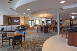 Lobby - Courtyard by Marriott Canton (Canton)