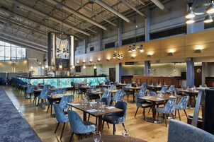 Breakfast, lunch, dinner served; British cuisine 