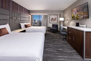 Premium bedding, pillow-top beds, desk, blackout curtains - J Resort (Reno)