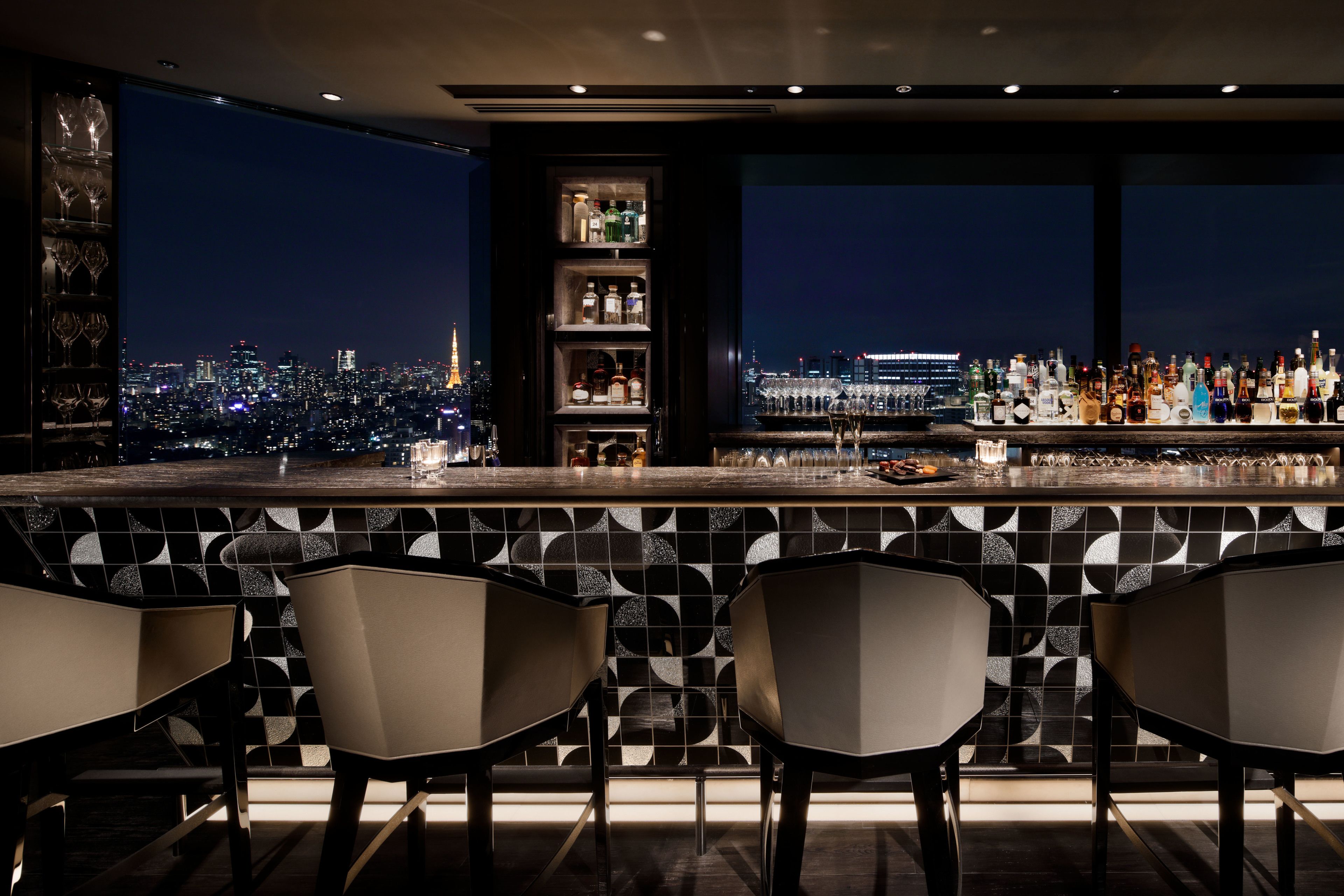 Couples’ dining