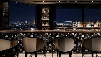 Couples’ dining